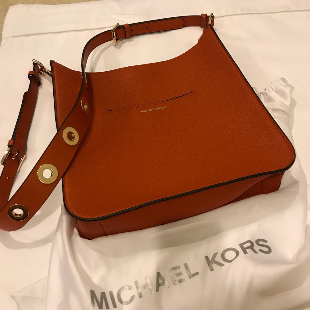 Limited Edition: Michael Kors Crossbody
